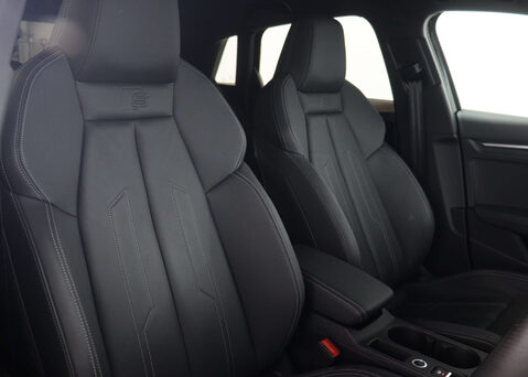 Audi A3 1.0 A3 Sportback 30 TFSI MHEV S Line Semi-Auto 5dr 43