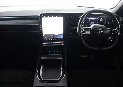 Renault Austral 1.2 Austral Techno Espirit Alpine HEV Auto 5dr 19