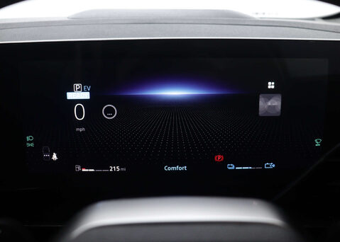 Renault Austral 1.2 Austral Techno Espirit Alpine HEV Auto 5dr 17