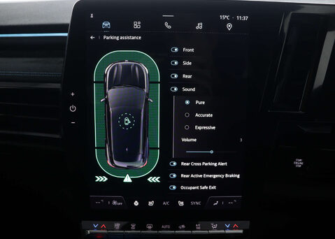 Renault Austral 1.2 Austral Techno Espirit Alpine HEV Auto 5dr 38