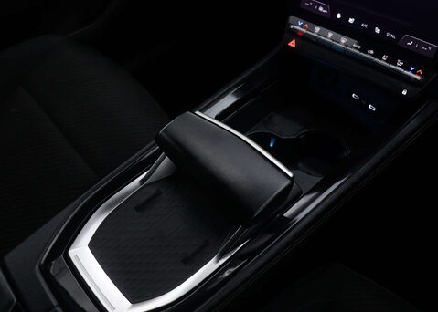 Renault Austral 1.2 Austral Techno Espirit Alpine HEV Auto 5dr 31