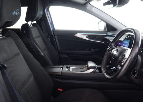 Renault Austral 1.2 Austral Techno Espirit Alpine HEV Auto 5dr 43