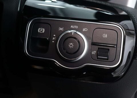 Mercedes-Benz CLA Class 1.3 CLA 180 AMG Line Premium Plus Auto 4dr 44