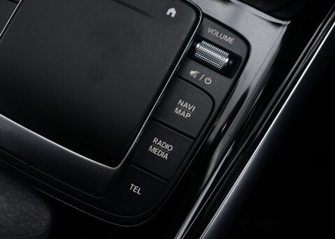 Mercedes-Benz GLB 1.3 GLB 200 AMG Line Auto 5dr 30