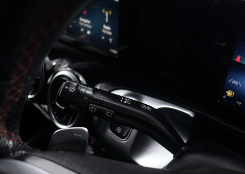 Mercedes-Benz GLB 1.3 GLB 200 AMG Line Auto 5dr 34