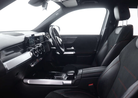 Mercedes-Benz GLB 1.3 GLB 200 AMG Line Auto 5dr 43