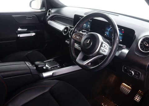 Mercedes-Benz GLB 1.3 GLB 200 AMG Line Auto 5dr 38