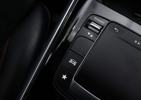 Mercedes-Benz GLB 1.3 GLB 200 AMG Line Auto 5dr 29