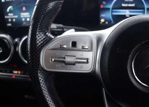 Mercedes-Benz GLB 1.3 GLB 200 AMG Line Auto 5dr 32