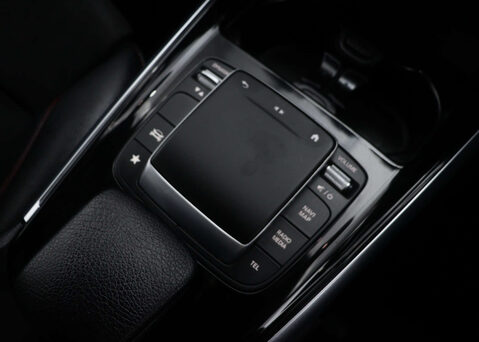 Mercedes-Benz GLB 1.3 GLB 200 AMG Line Auto 5dr 31