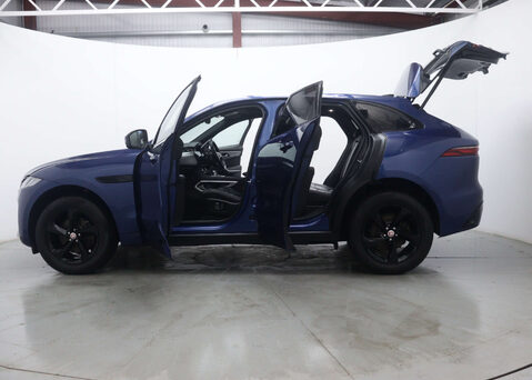 Jaguar F-Pace 2.0 F-PACE R-Dynamic S D MHEV AWD Auto 4WD 5dr 56