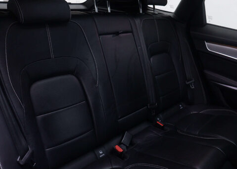 Jaguar F-Pace 2.0 F-PACE R-Dynamic S D MHEV AWD Auto 4WD 5dr 50