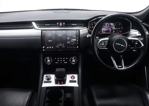 Jaguar F-Pace 2.0 F-PACE R-Dynamic S D MHEV AWD Auto 4WD 5dr 19