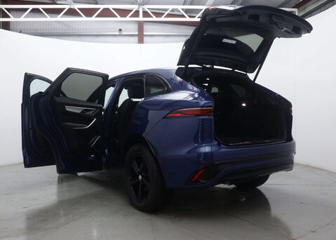 Jaguar F-Pace 2.0 F-PACE R-Dynamic S D MHEV AWD Auto 4WD 5dr 57