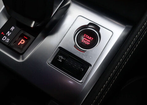 Jaguar F-Pace 2.0 F-PACE R-Dynamic S D MHEV AWD Auto 4WD 5dr 33