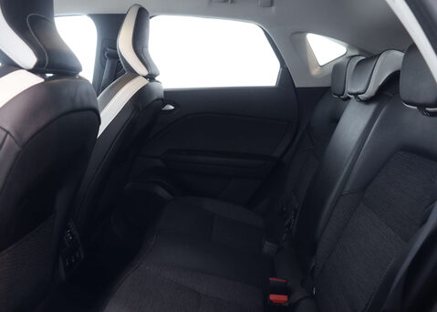 Renault Captur 1.3 Captur S Edition TCe Auto 5dr 43