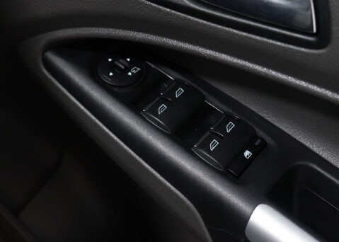 Ford Tourneo Connect 1.5 Tourneo Connect Grand Titanium TDCi Auto 5dr 33