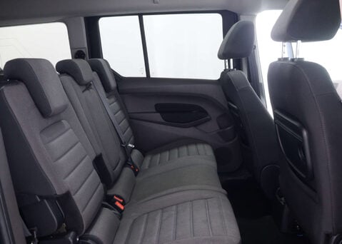 Ford Tourneo Connect 1.5 Tourneo Connect Grand Titanium TDCi Auto 5dr 45