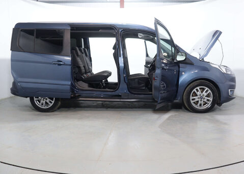Ford Tourneo Connect 1.5 Tourneo Connect Grand Titanium TDCi Auto 5dr 57