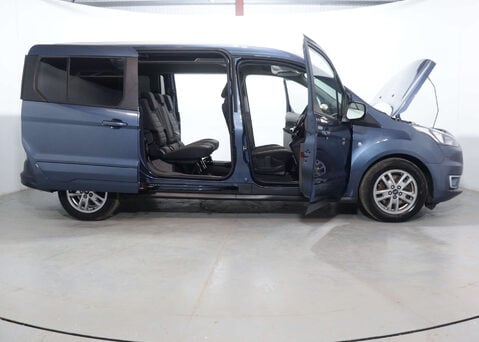 Ford Tourneo Connect 1.5 Tourneo Connect Grand Titanium TDCi Auto 5dr 57