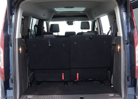 Ford Tourneo Connect 1.5 Tourneo Connect Grand Titanium TDCi Auto 5dr 47