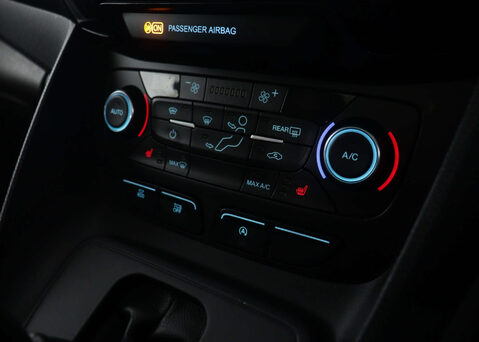 Ford Tourneo Connect 1.5 Tourneo Connect Grand Titanium TDCi Auto 5dr 24