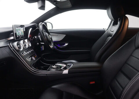 Mercedes-Benz C Class 2.1 C 220 AMG Line D Auto 2dr 41