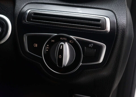 Mercedes-Benz C Class 2.1 C 220 AMG Line D Auto 2dr 33