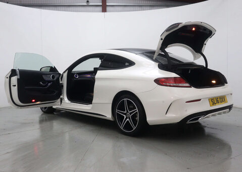 Mercedes-Benz C Class 2.1 C 220 AMG Line D Auto 2dr 61