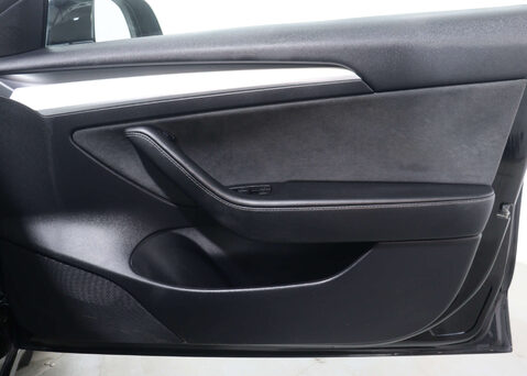 Tesla Model 3 Model 3 Long Range AWD 4WD 4dr 33