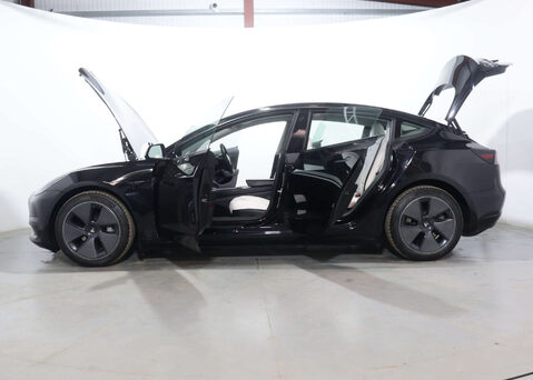 Tesla Model 3 Model 3 Long Range AWD 4WD 4dr 47