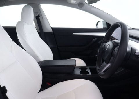 Tesla Model 3 Model 3 Long Range AWD 4WD 4dr 31