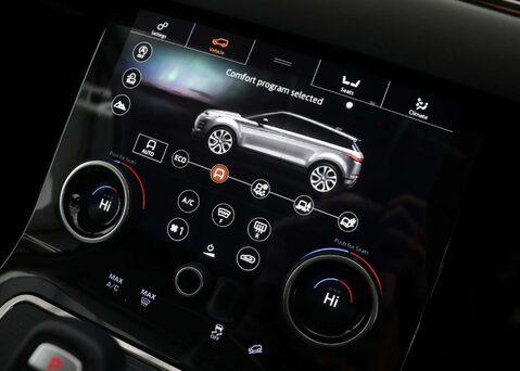 Land Rover Range Rover Evoque 2.0 Range Rover Evoque R-Dynamic SE Auto 4WD 5dr 38