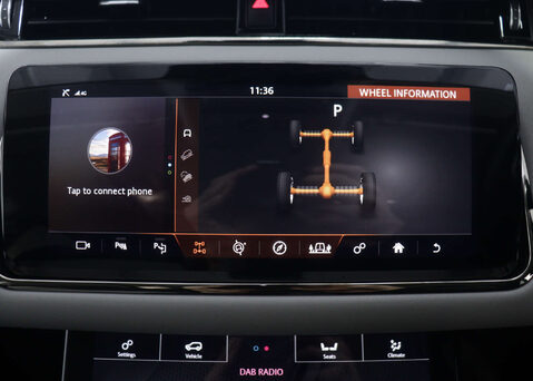 Land Rover Range Rover Evoque 2.0 Range Rover Evoque R-Dynamic SE Auto 4WD 5dr 23