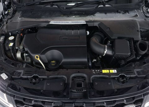 Land Rover Range Rover Evoque 2.0 Range Rover Evoque R-Dynamic SE Auto 4WD 5dr 57