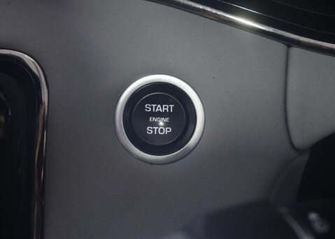 Land Rover Range Rover Evoque 2.0 Range Rover Evoque R-Dynamic SE Auto 4WD 5dr 40