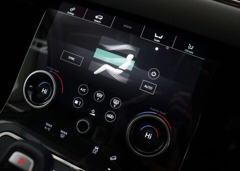 Land Rover Range Rover Evoque 2.0 Range Rover Evoque R-Dynamic SE Auto 4WD 5dr 37