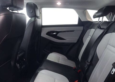 Land Rover Range Rover Evoque 2.0 Range Rover Evoque R-Dynamic SE Auto 4WD 5dr 58