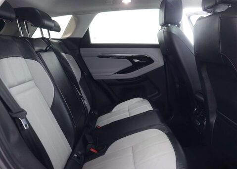 Land Rover Range Rover Evoque 2.0 Range Rover Evoque R-Dynamic SE Auto 4WD 5dr 59