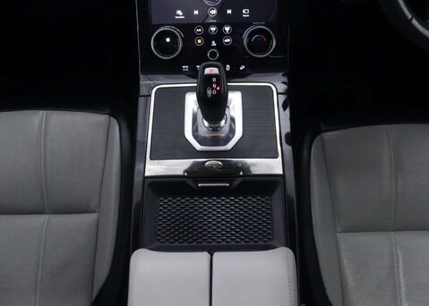 Land Rover Range Rover Evoque 2.0 Range Rover Evoque R-Dynamic SE Auto 4WD 5dr 24