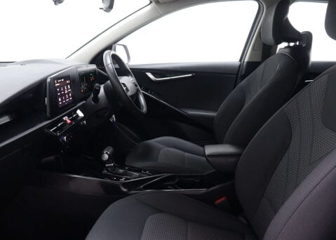 Kia Niro 1.6 Niro 2 HEV Semi-Auto 5dr 44