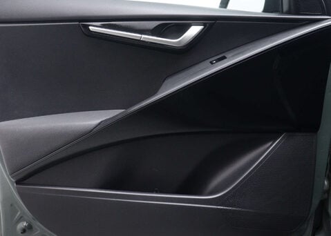 Kia Niro 1.6 Niro 2 HEV Semi-Auto 5dr 46