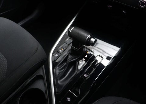 Kia Niro 1.6 Niro 2 HEV Semi-Auto 5dr 32