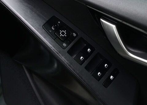 Kia Niro 1.6 Niro 2 HEV Semi-Auto 5dr 38