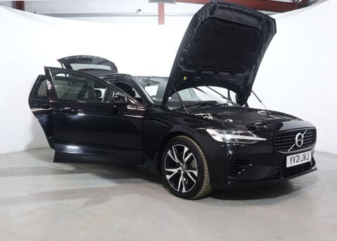 Volvo V60 2.0 V60 R-Design T6 Recharge AWD Auto 4WD 5dr 55