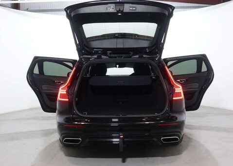 Volvo V60 2.0 V60 R-Design T6 Recharge AWD Auto 4WD 5dr 60