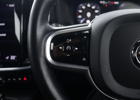 Volvo V60 2.0 V60 R-Design T6 Recharge AWD Auto 4WD 5dr 35