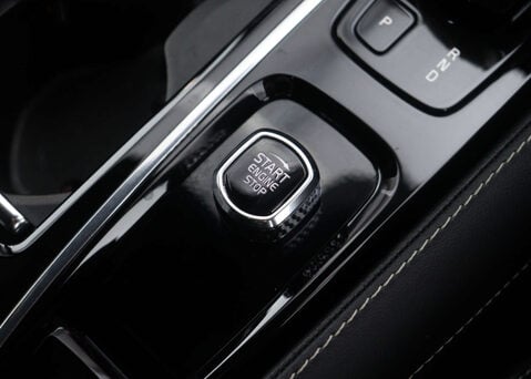 Volvo V60 2.0 V60 R-Design T6 Recharge AWD Auto 4WD 5dr 32