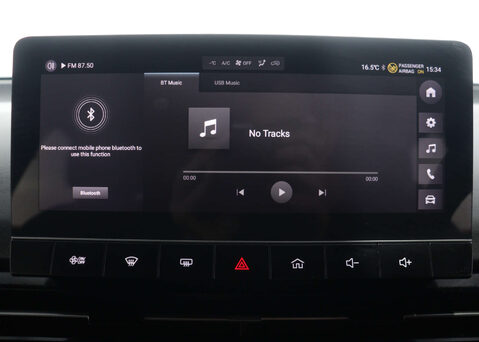 MG MG4 64kWh SE Long Range Hatchback 5dr Electric Auto (203 ps) 21