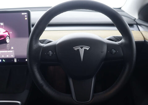 Tesla Model Y ModeL Y Long Range AWD 4WD 5dr 18